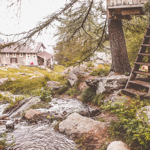 /media/huts/img/rifugio_toesca_val_susa_cai_torino_summer_2018_10.jpg